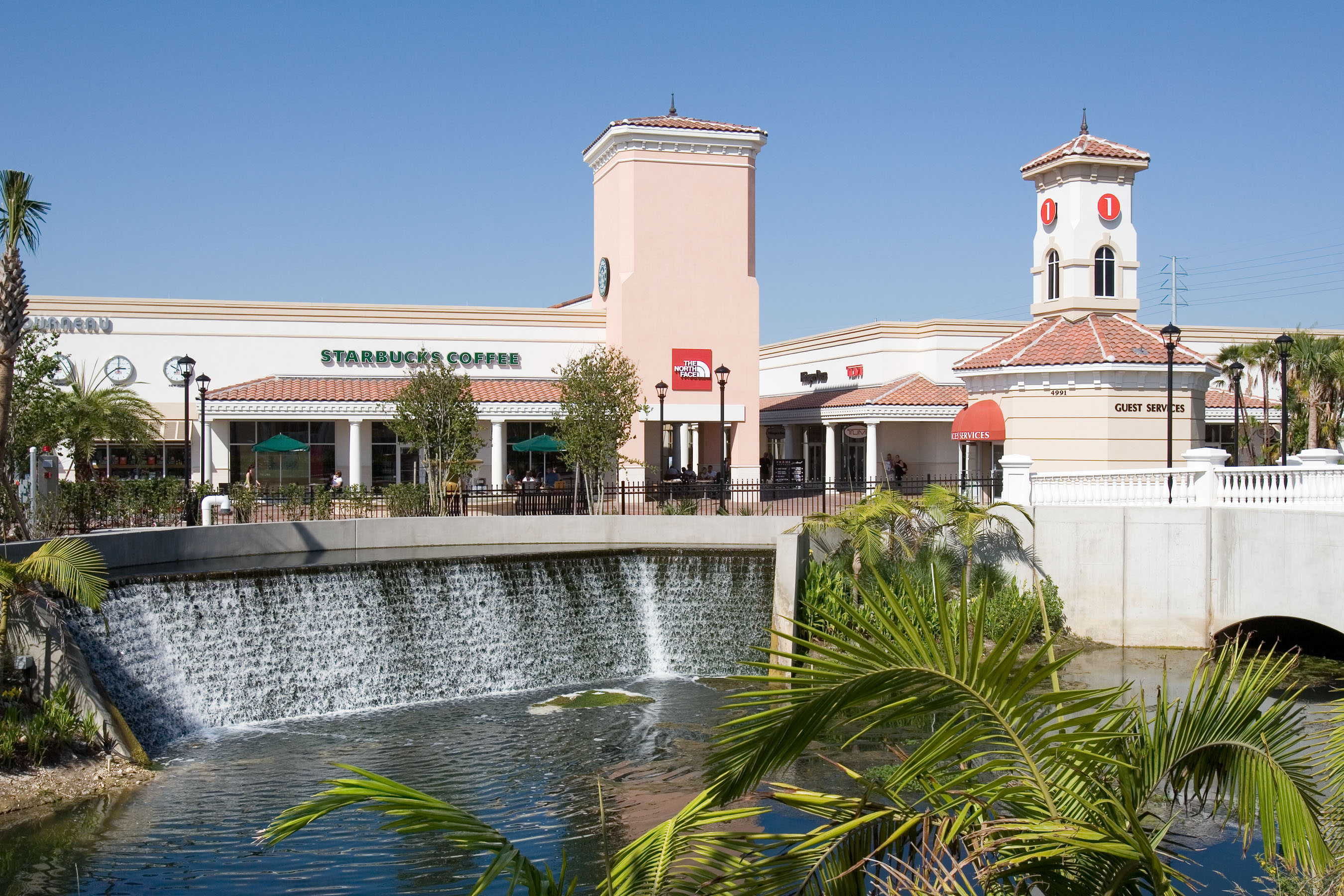 Prime Outlets Outdoor Mall (Whiting Turner)
