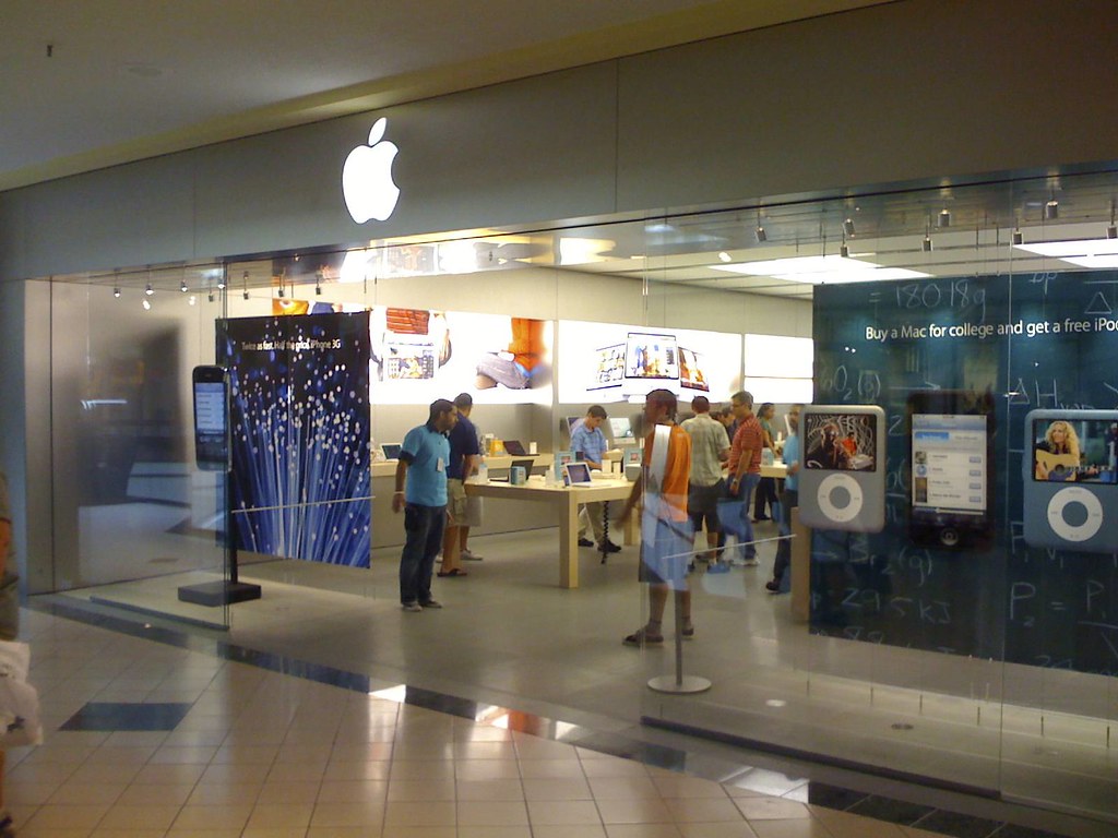 Apple Store @ Alt Springs Mall